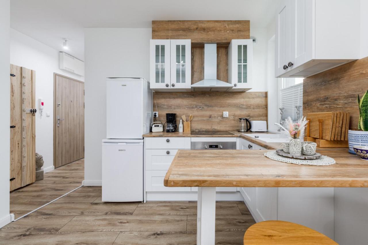 Green Square Apartment With Balcony Swinoujscie By Noclegi Renters Екстериор снимка
