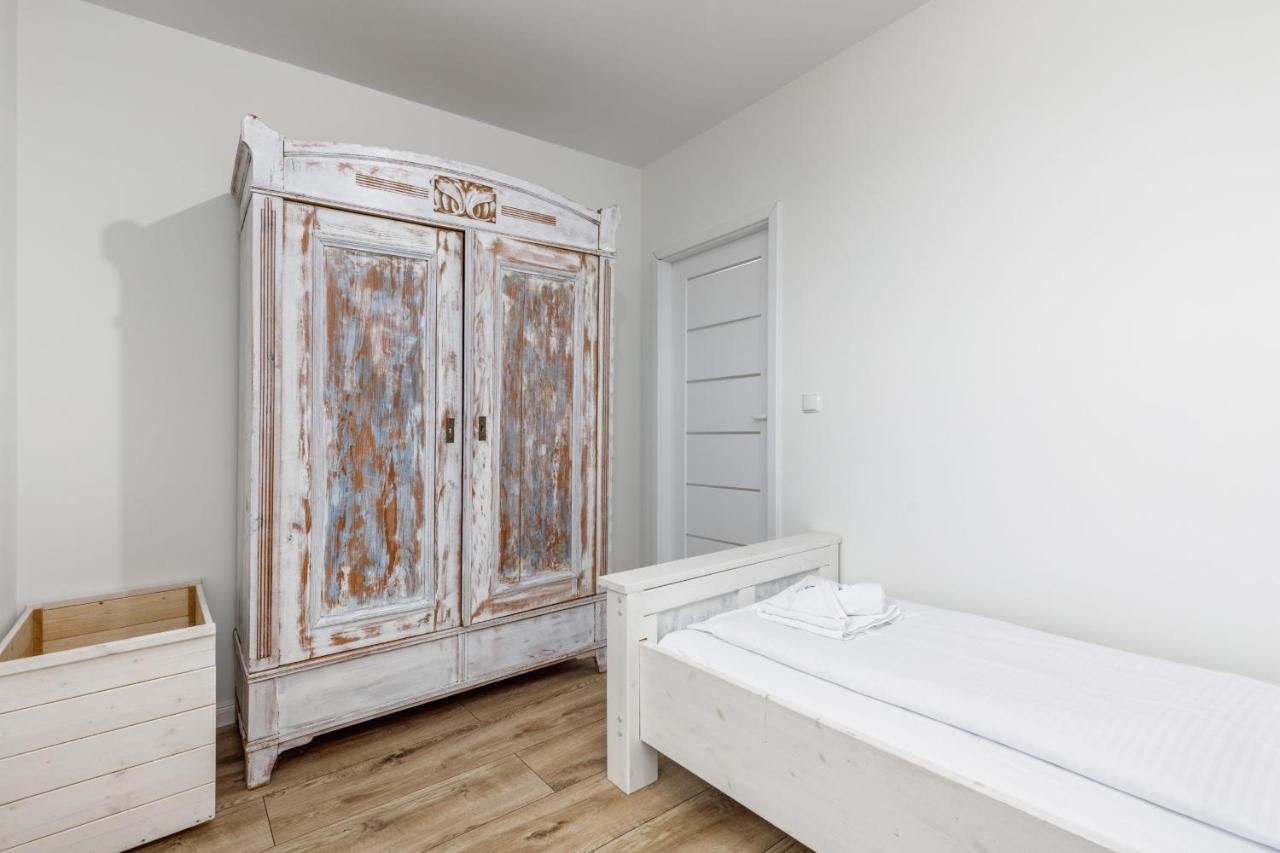 Green Square Apartment With Balcony Swinoujscie By Noclegi Renters Екстериор снимка